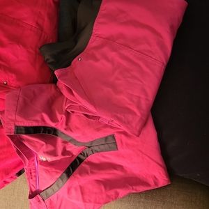 Healing hands yoga scrub set xl top large pants raspberry with black detailing